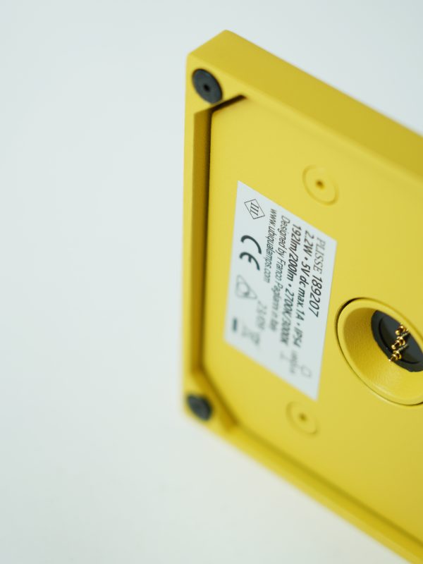 09