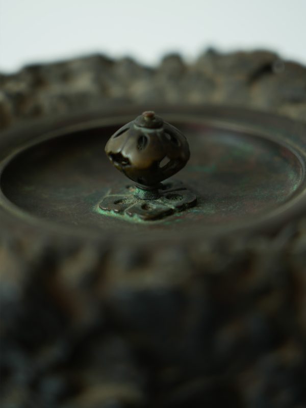 09