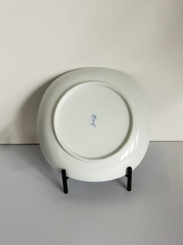 09