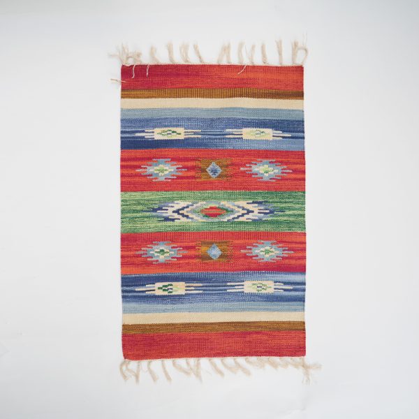 半掩主图 01 半掩主图 01